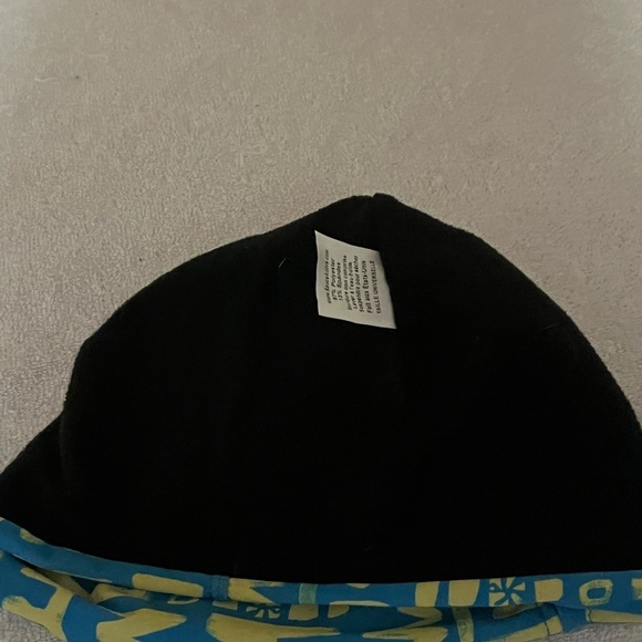 Sauce Active Winter Hat - Picture 7 of 8